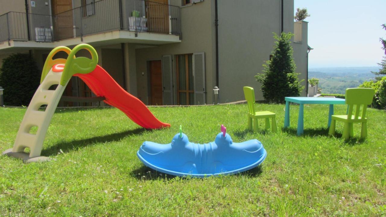 Monforte dʼAlba Reva Residences And Pool מראה חיצוני תמונה