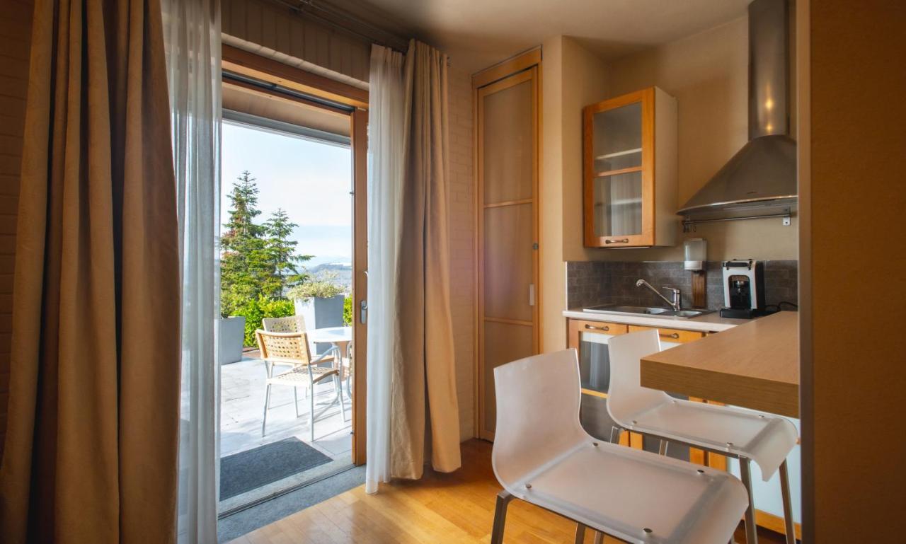 Monforte dʼAlba Reva Residences And Pool מראה חיצוני תמונה