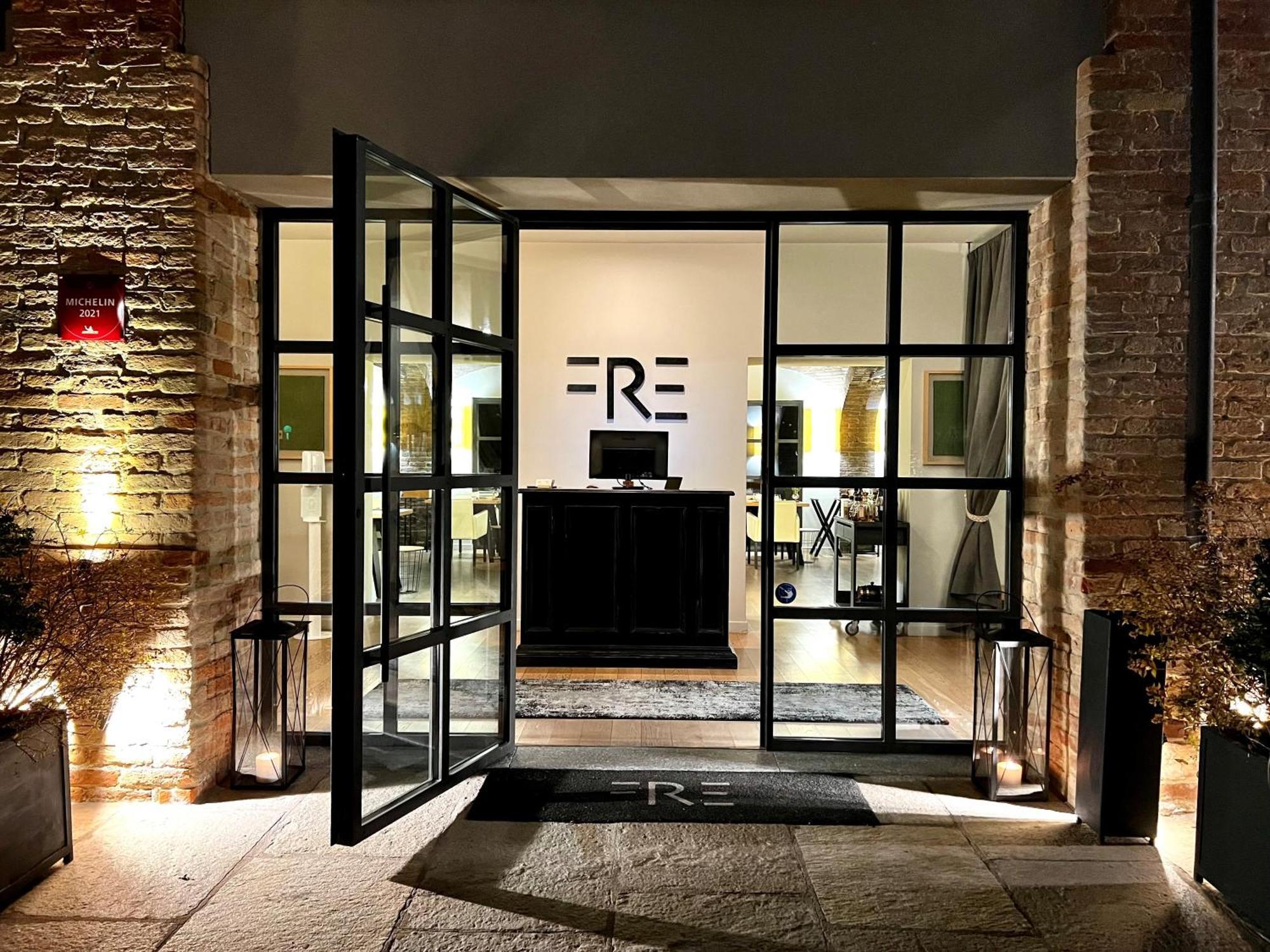 Monforte dʼAlba Reva Residences And Pool מראה חיצוני תמונה